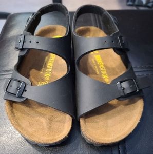 Kids Birkenstock Sandals size 1 (small)